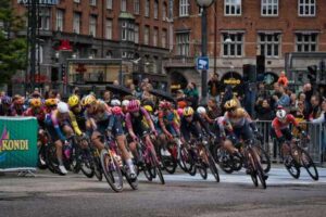 Road Cycling Cornering Technique for More Confident Turns
